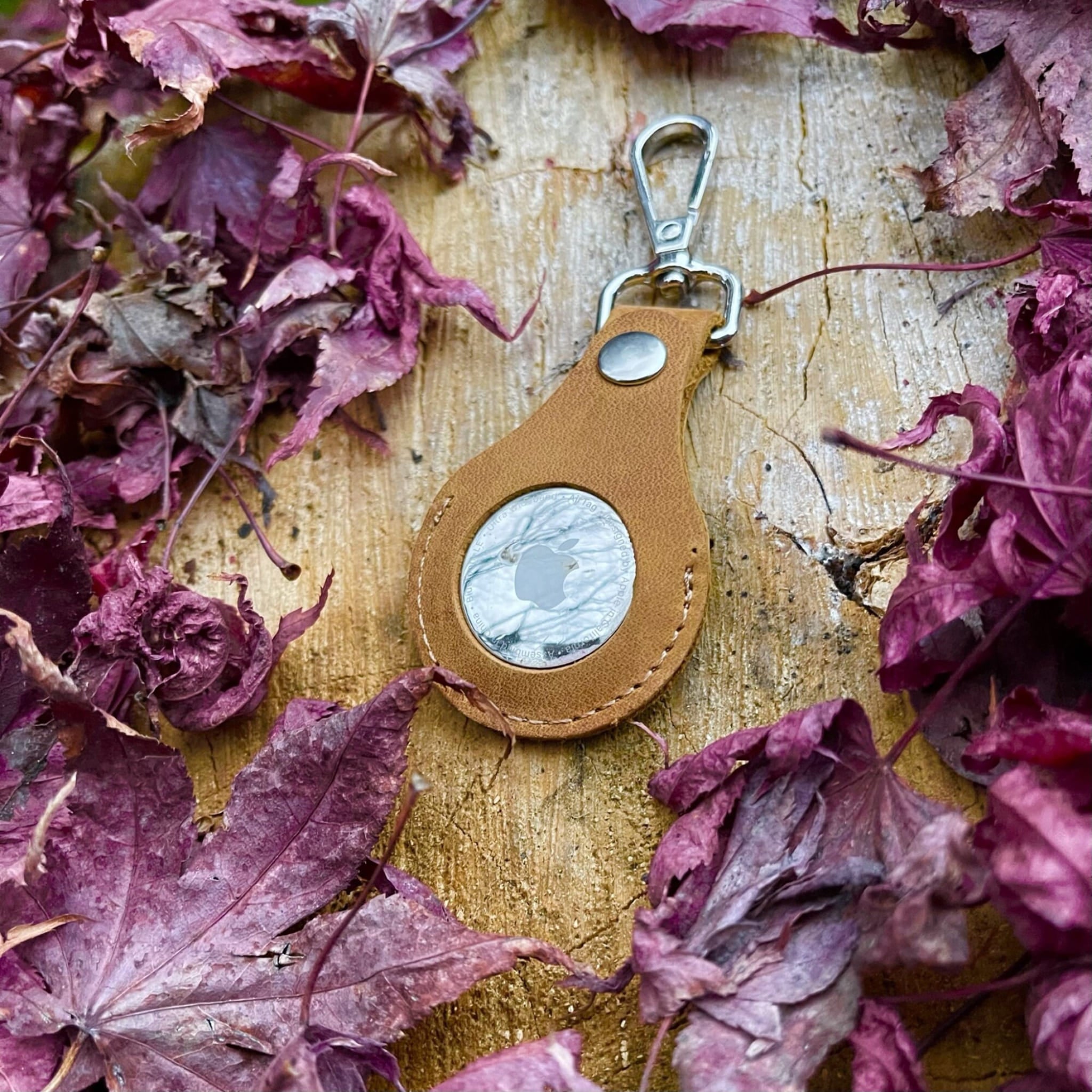 Leather airtag holder keychain