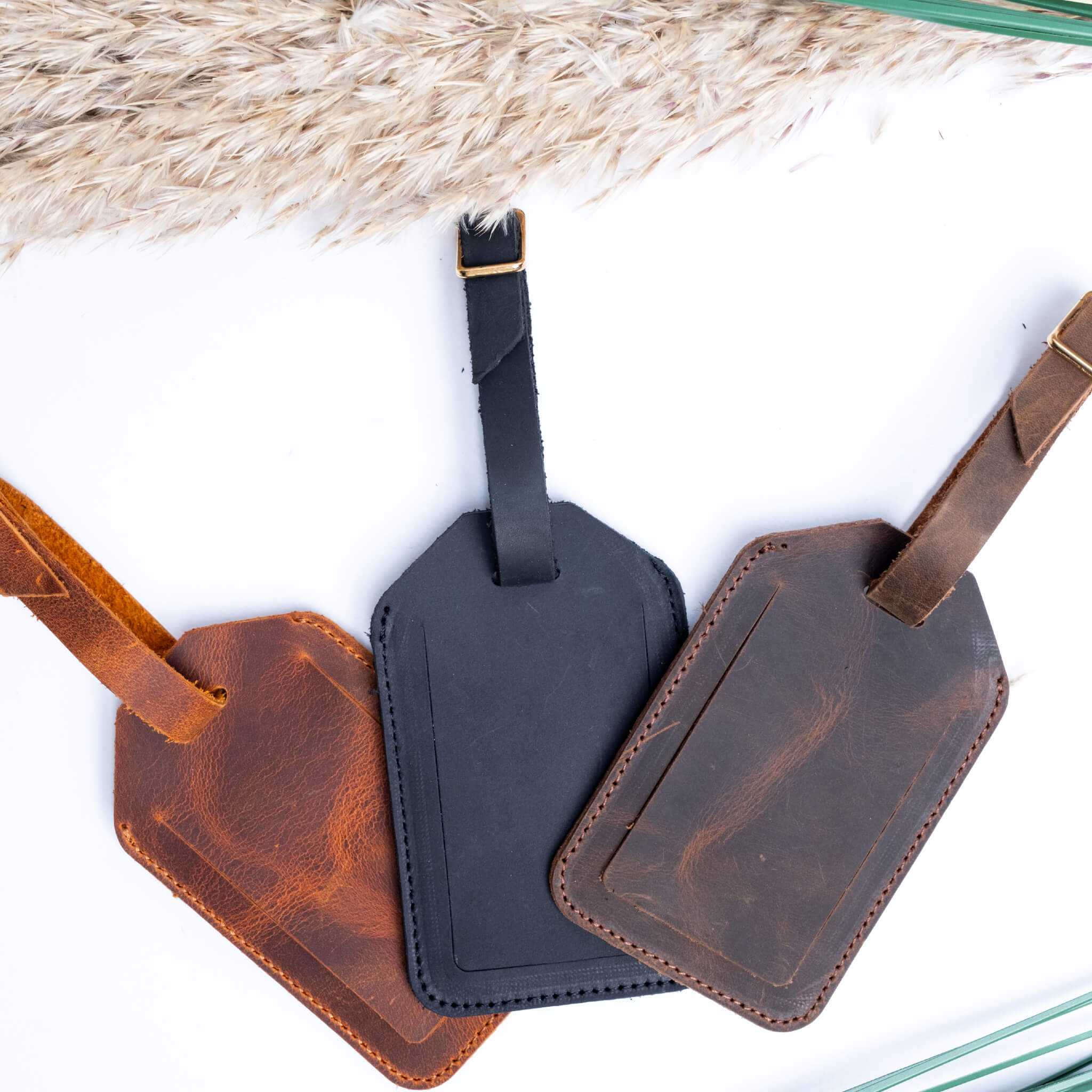  Leather luggage tags