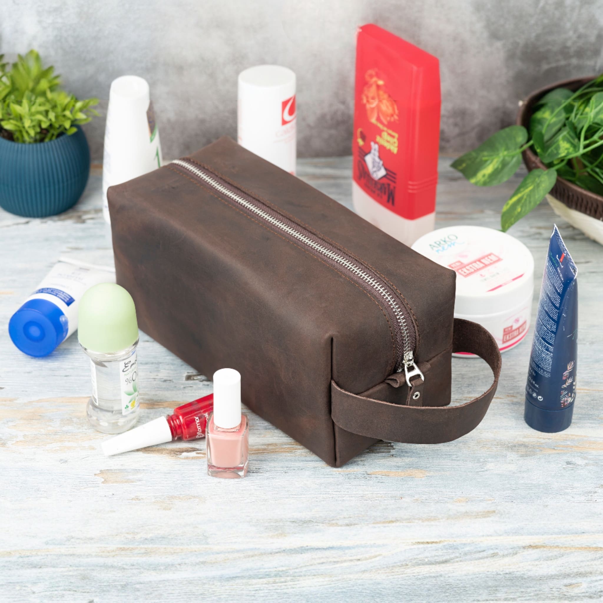 Brown leather Toiletry Bag