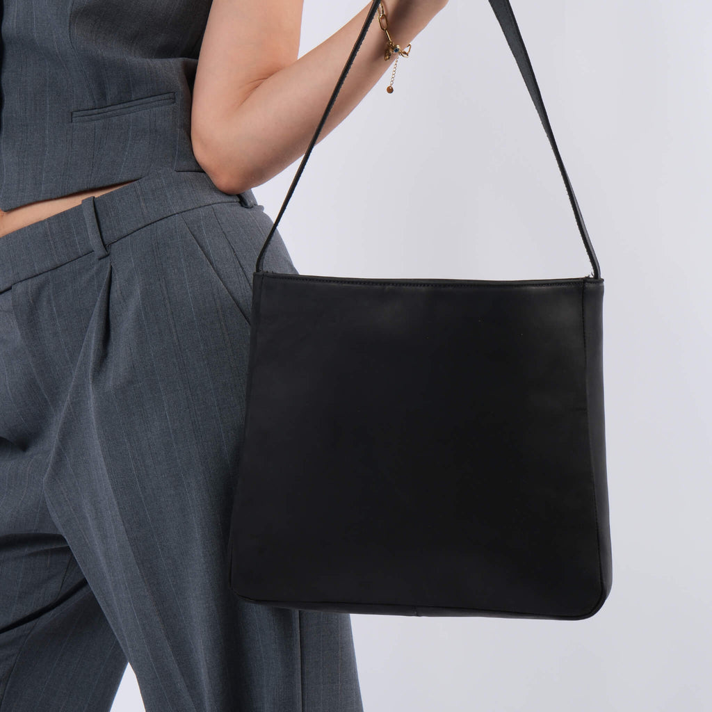  black leather handbag 